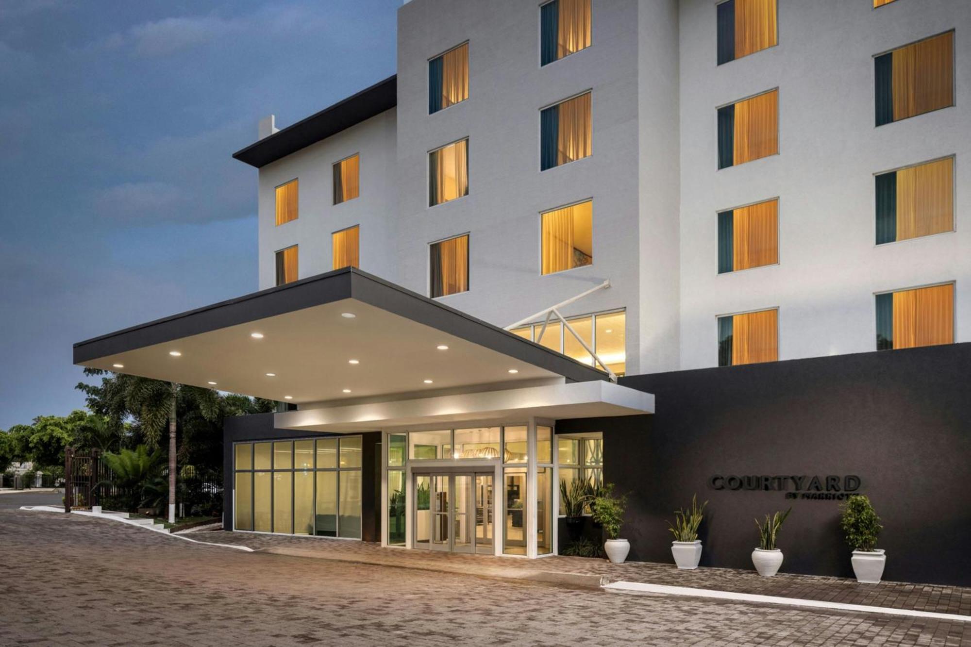Courtyard By Marriott Kingston, Jamaica Hotel Eksteriør billede