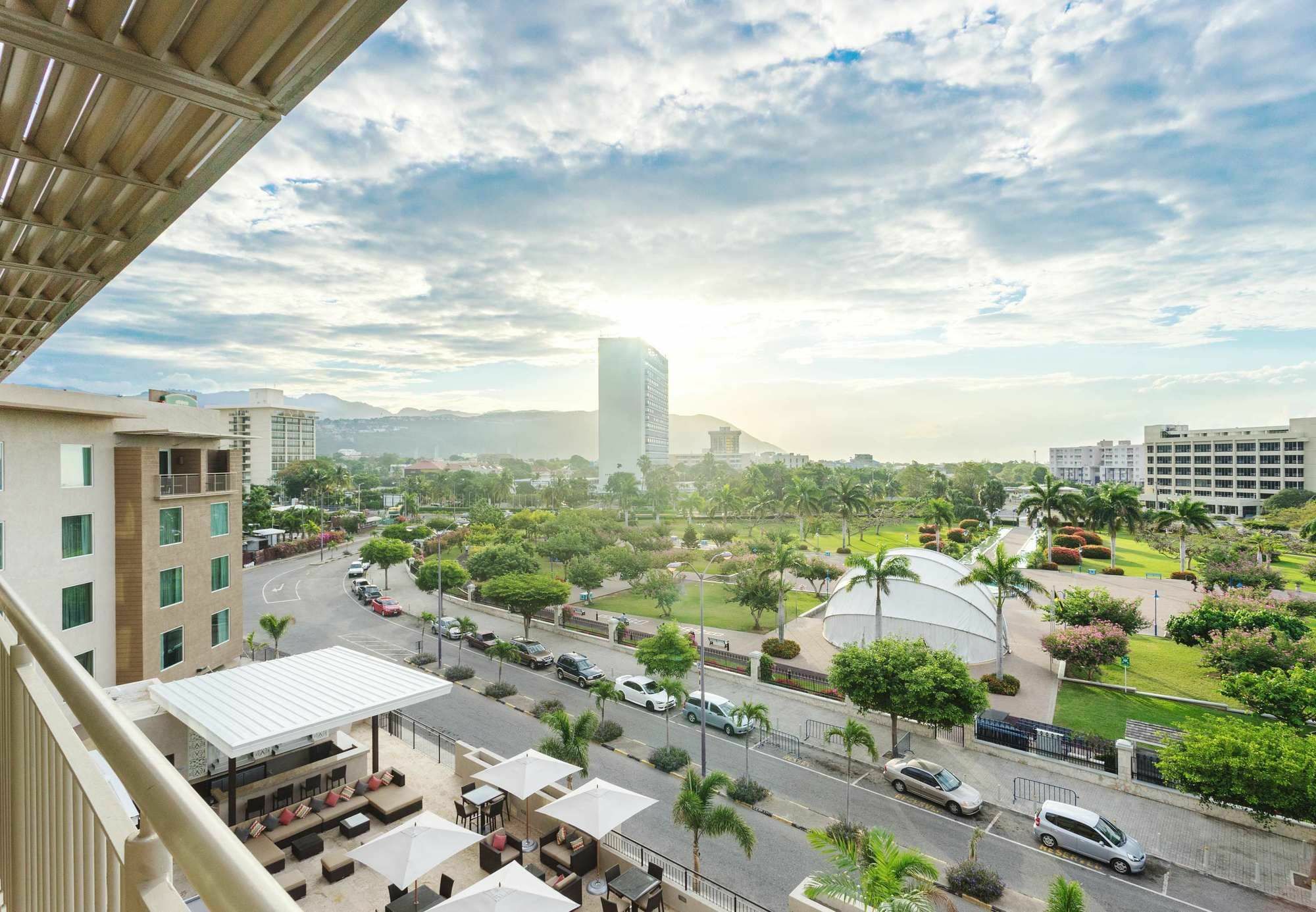 Courtyard By Marriott Kingston, Jamaica Hotel Eksteriør billede